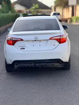 Toyota Corolla S 4dr Sedan (1.8L 4cyl CVT) 2016 White