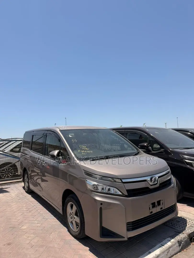New Toyota Voxy 2017 Grey
