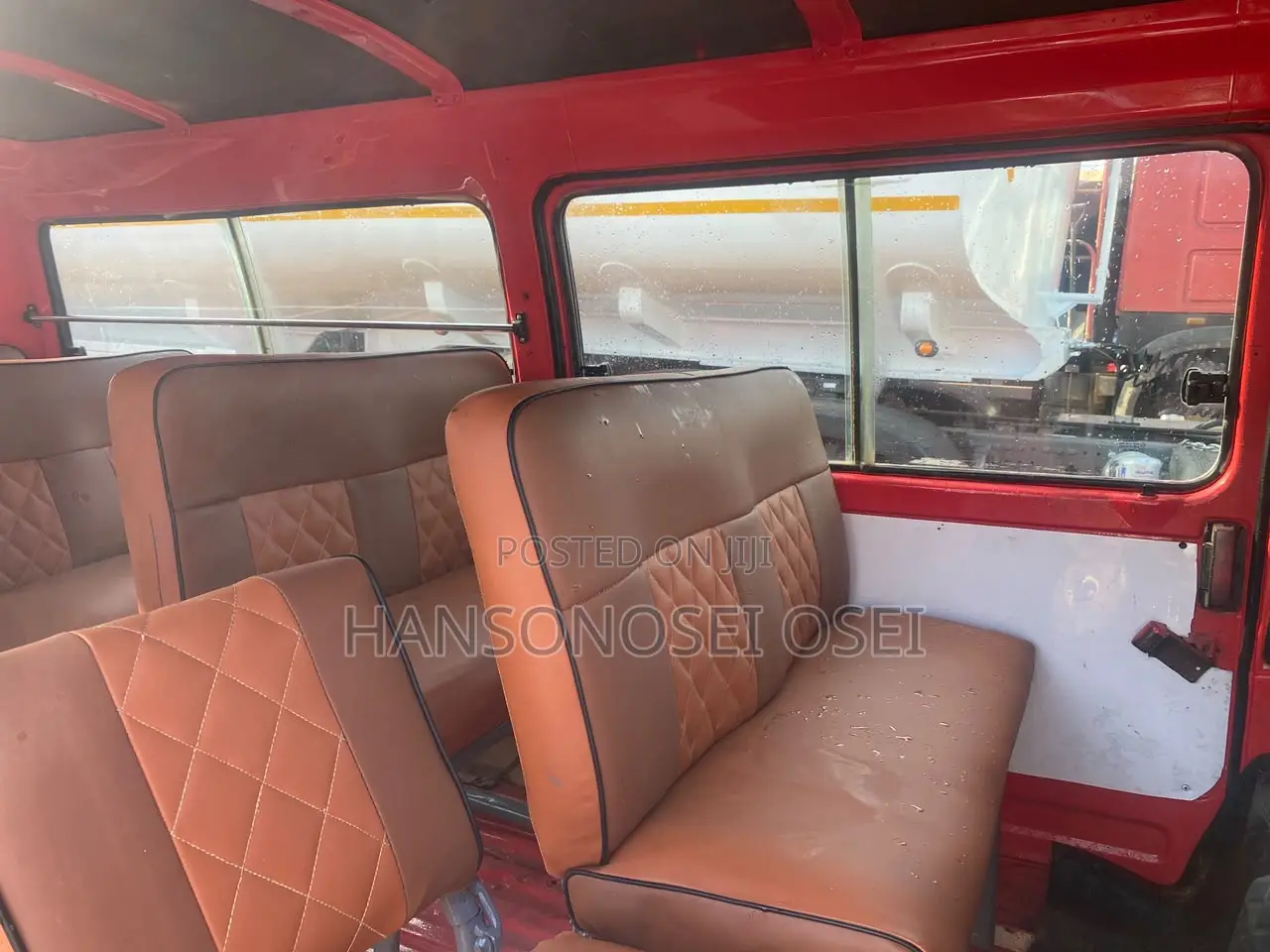 Nissan Caravan (Urvan) 1984 Red