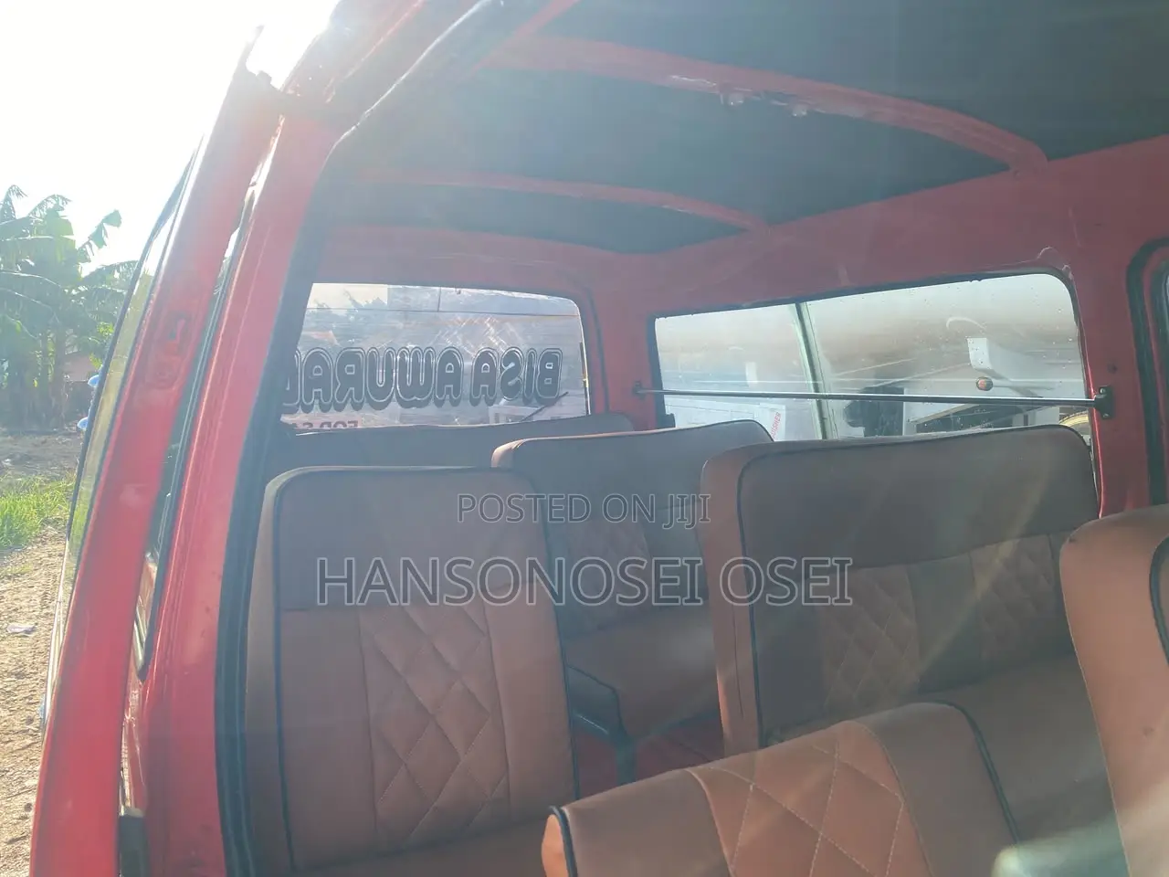 Nissan Caravan (Urvan) 1984 Red