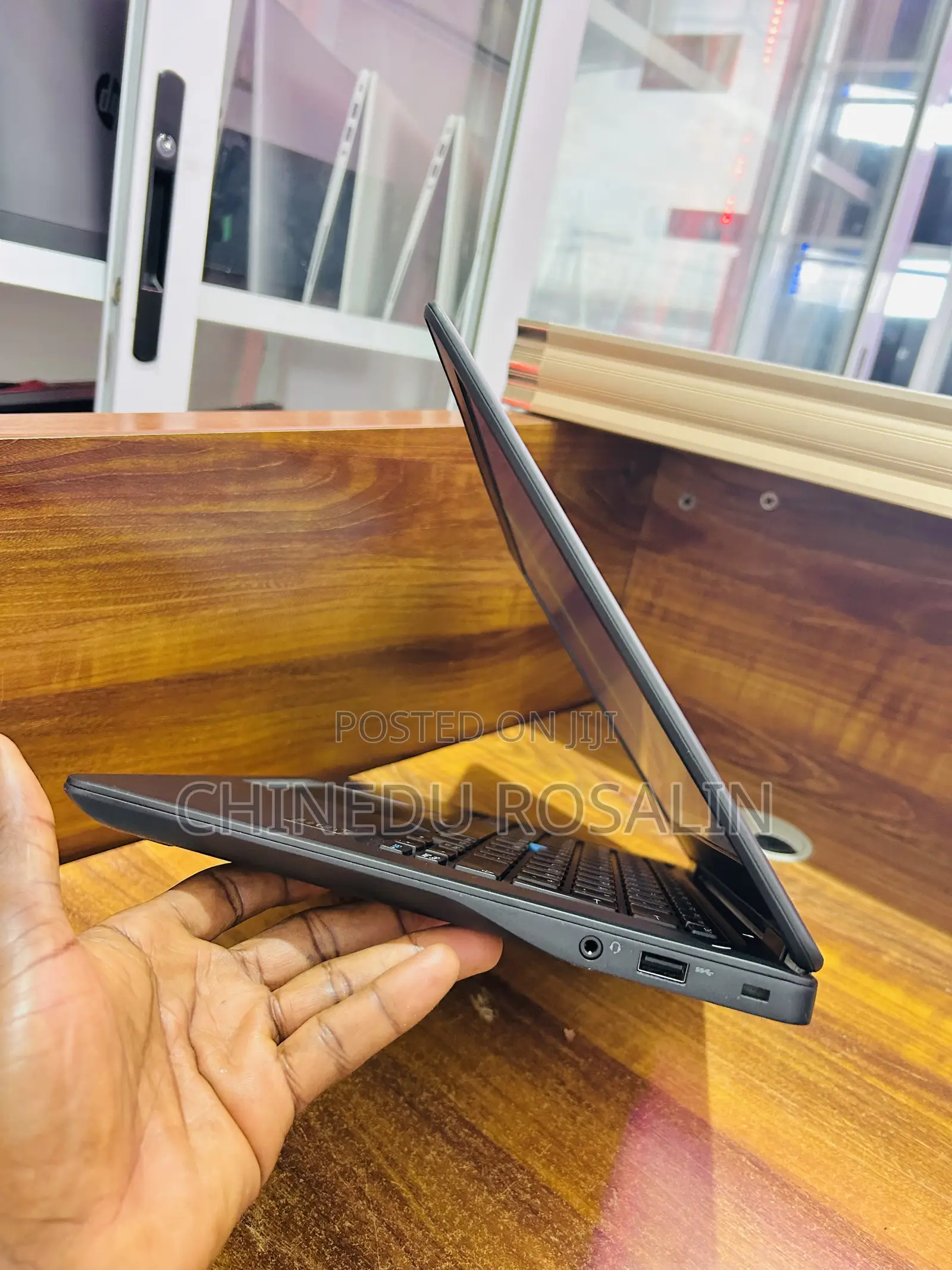 Laptop Dell Latitude 7450 8GB Intel Core i5 SSD 256GB
