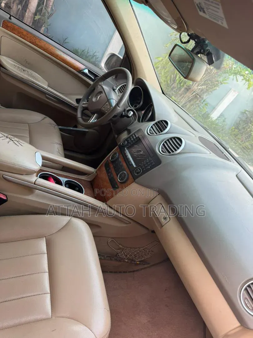 Mercedes-Benz GL-Class 2012 Silver