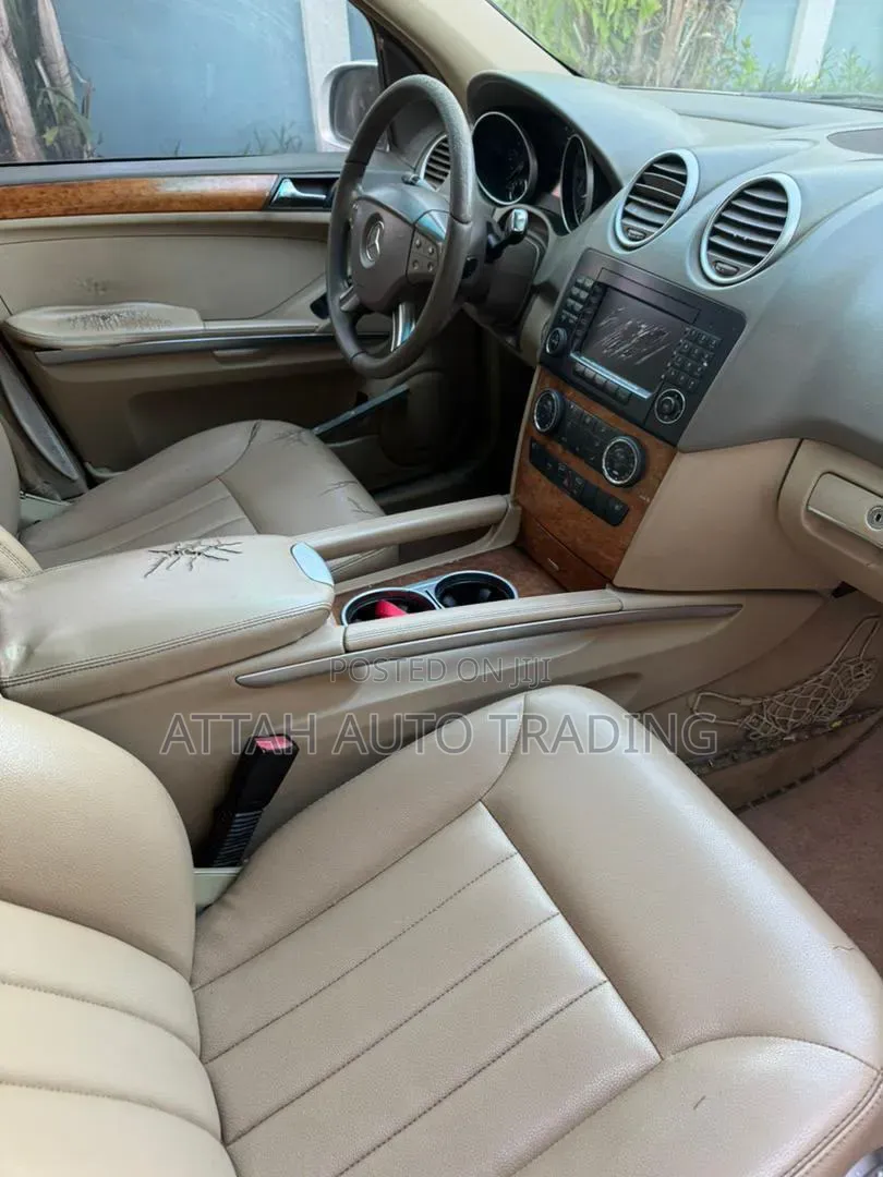 Mercedes-Benz GL-Class 2012 Silver