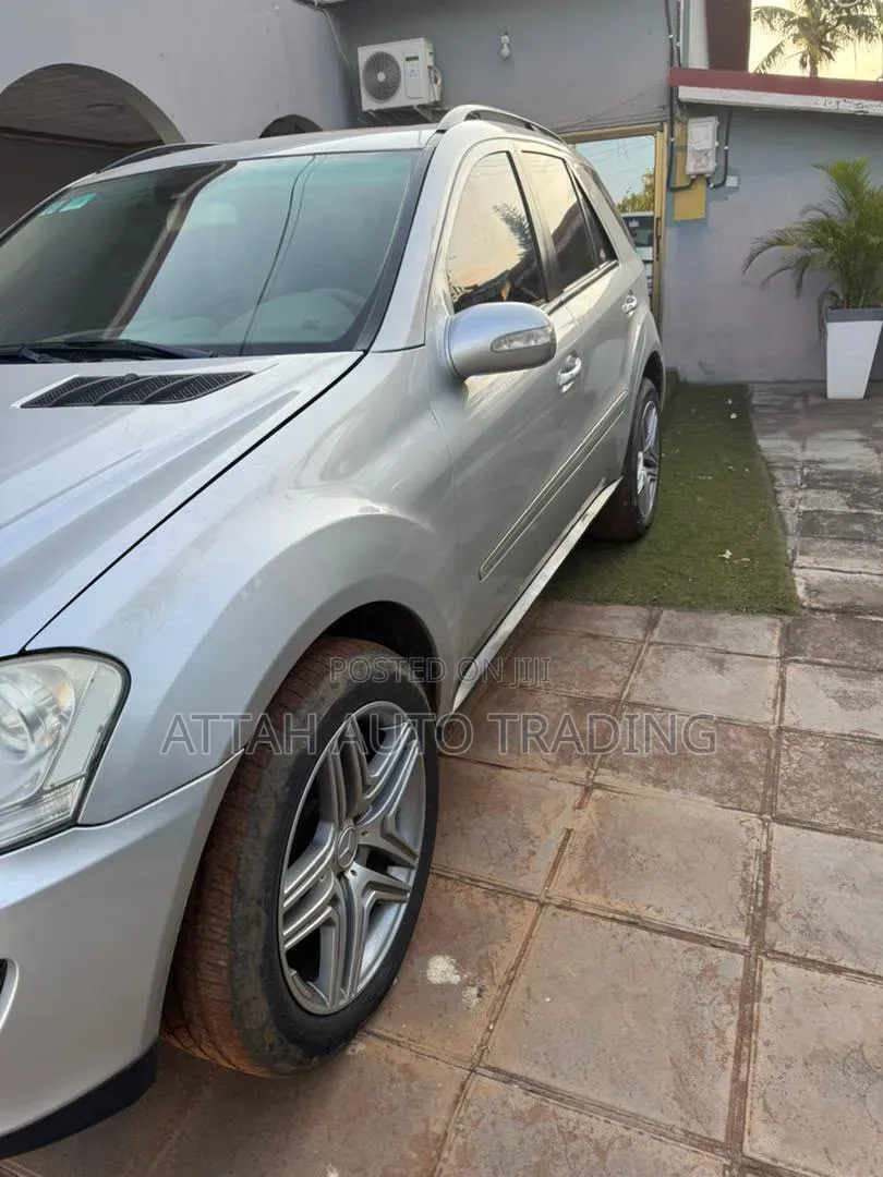 Mercedes-Benz GL-Class 2012 Silver