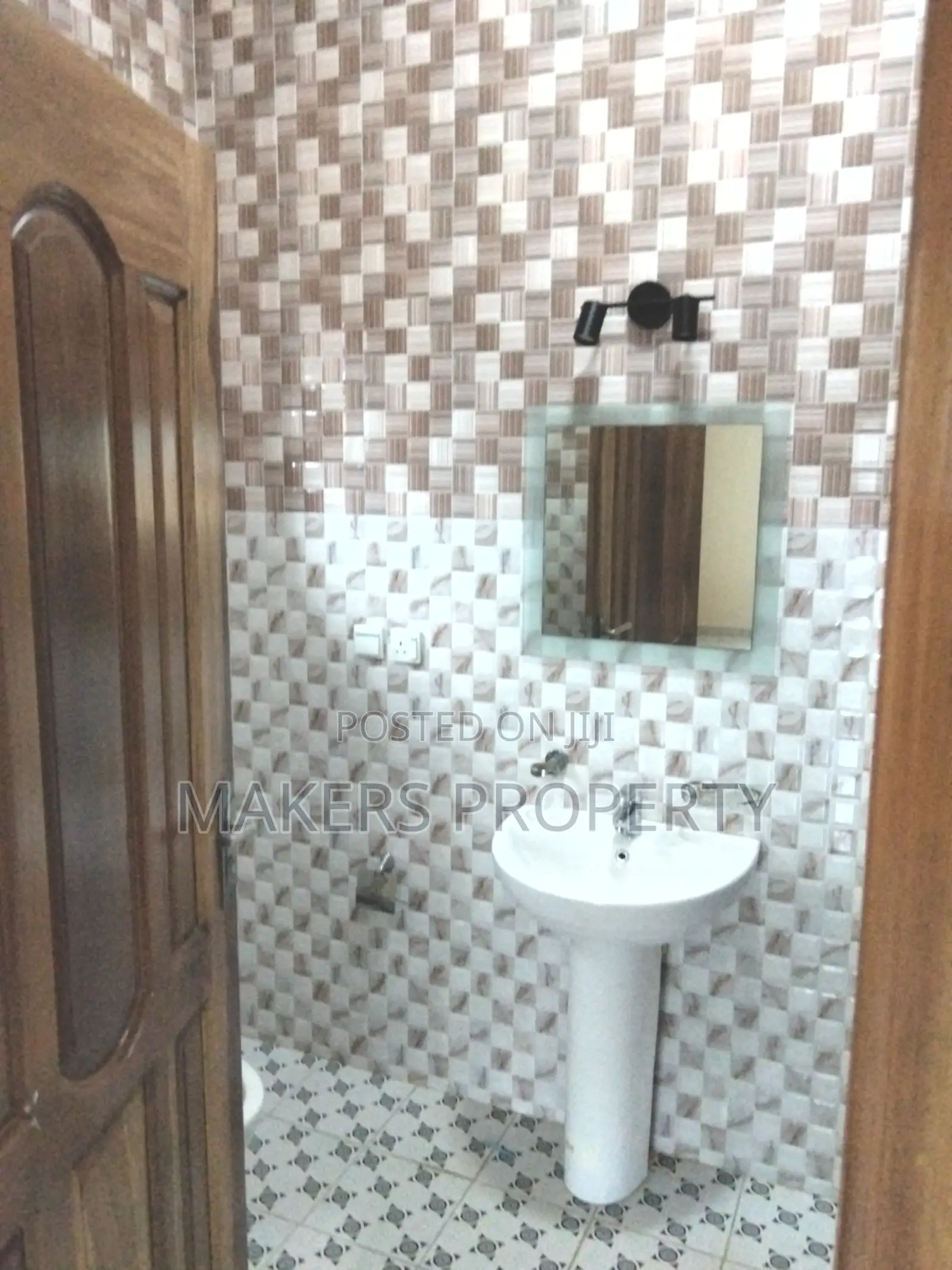 3bdrm Apartment in Mula Property, Police Station for rent