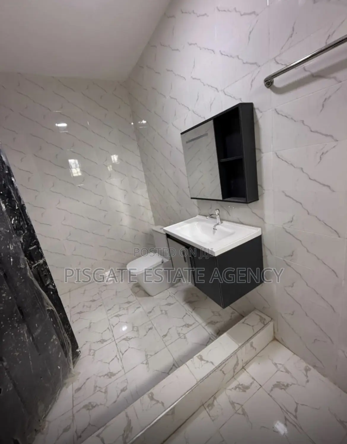 3bdrm House in Kasoa for sale