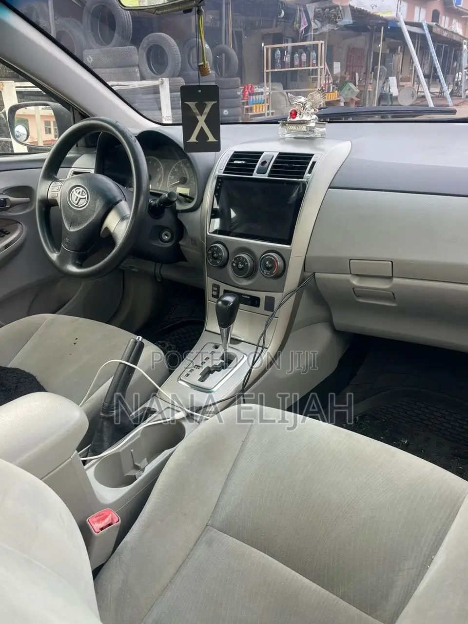 Toyota Corolla L 4-Speed Automatic 2013 Black