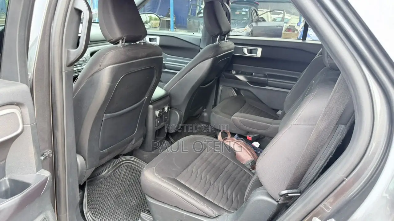 Ford Explorer XLT 4dr 4x4 (3.5L 6cyl 6A) 2013 Gray