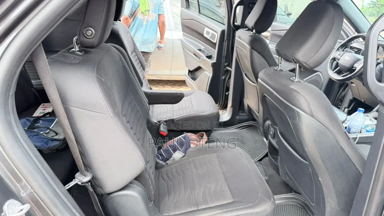 Ford Explorer XLT 4dr 4x4 (3.5L 6cyl 6A) 2013 Gray