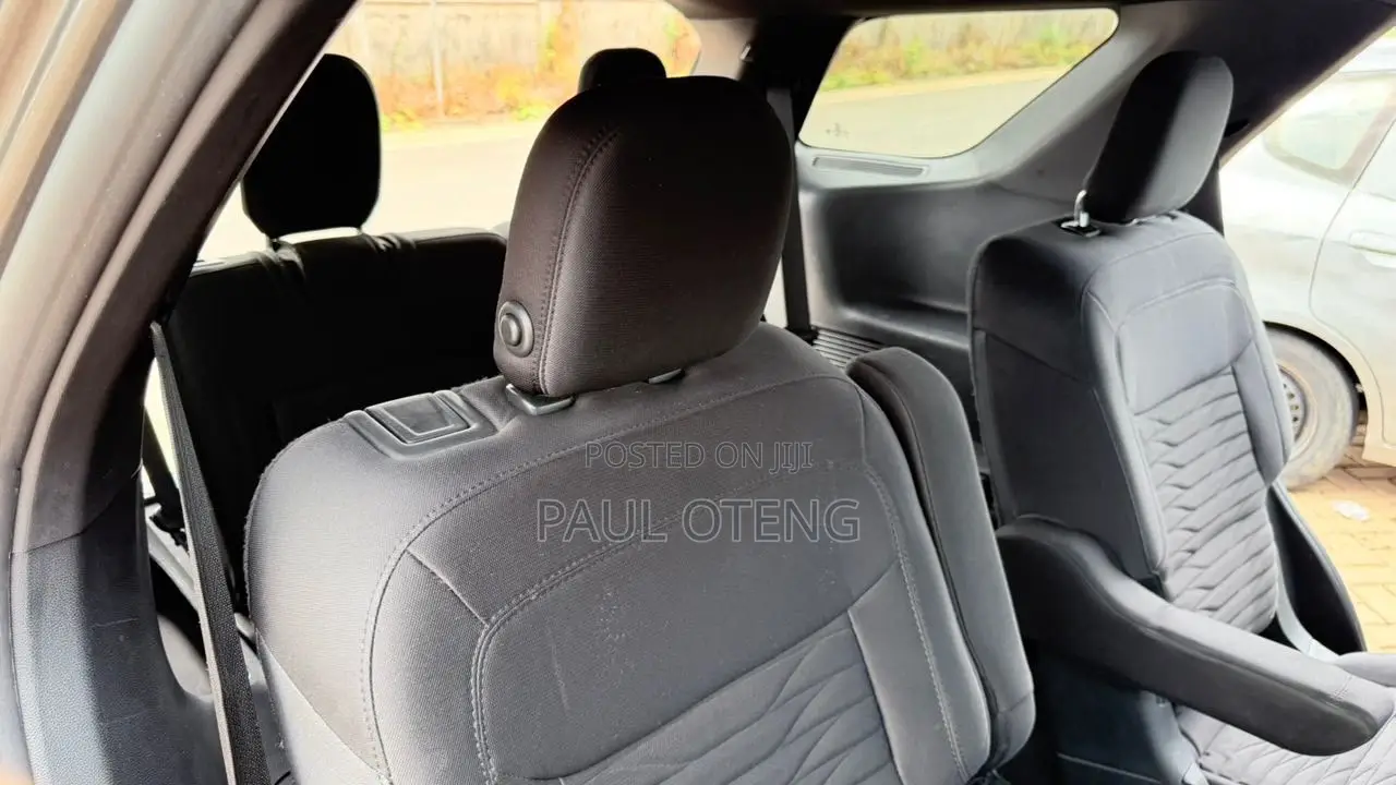 Ford Explorer XLT 4dr 4x4 (3.5L 6cyl 6A) 2013 Gray