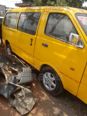 Kia Pregio 2004 Yellow