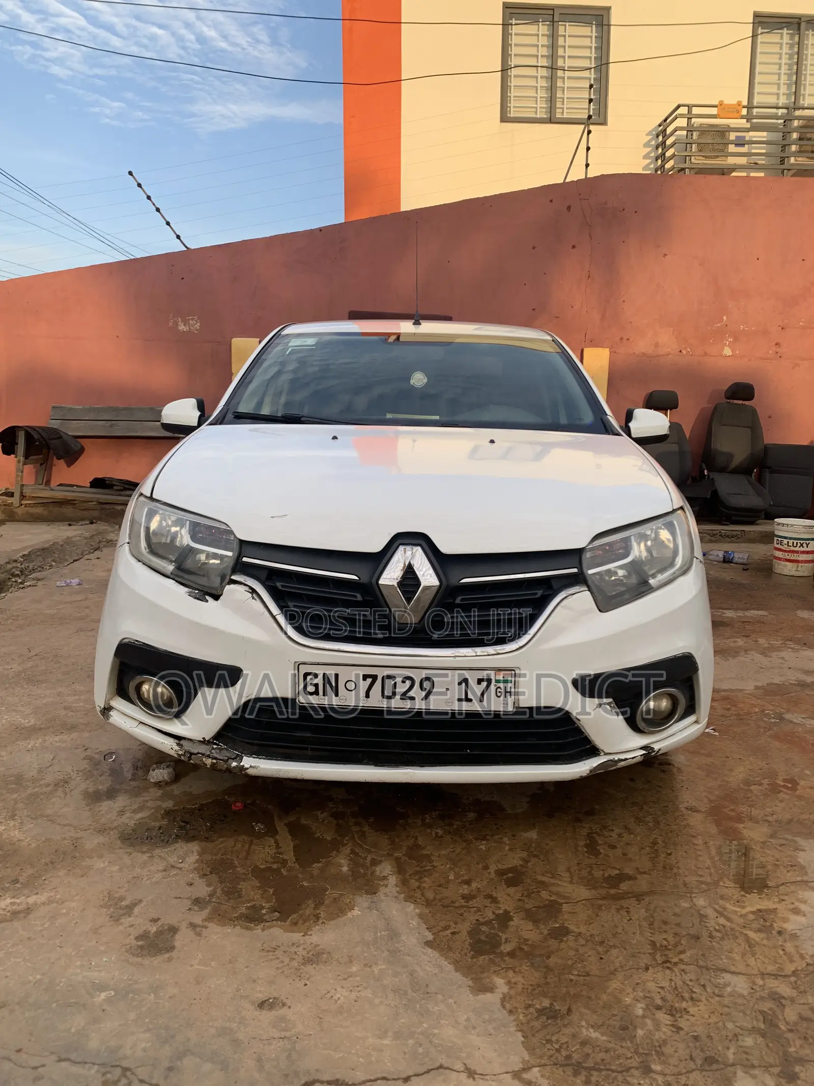 Renault Logan 2011 White