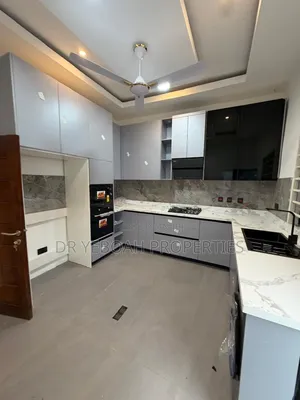 3bdrm House in Spintex Manet:- 3, Coca Cola for sale