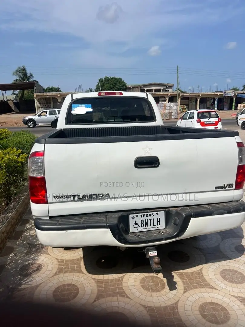 Toyota Tundra 2019 White