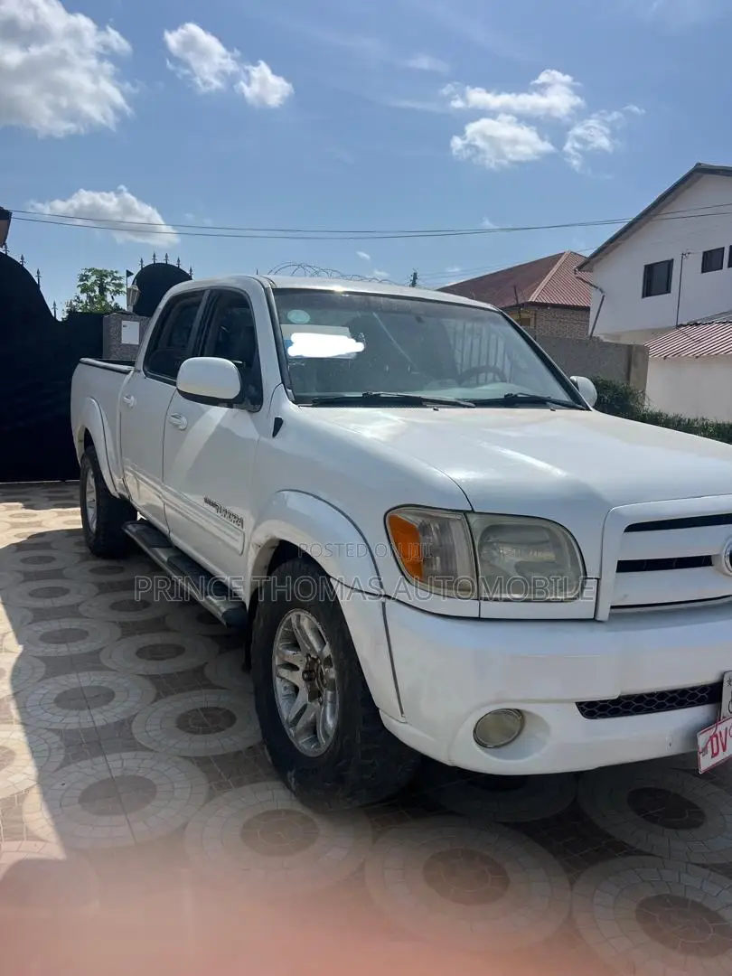 Toyota Tundra 2019 White
