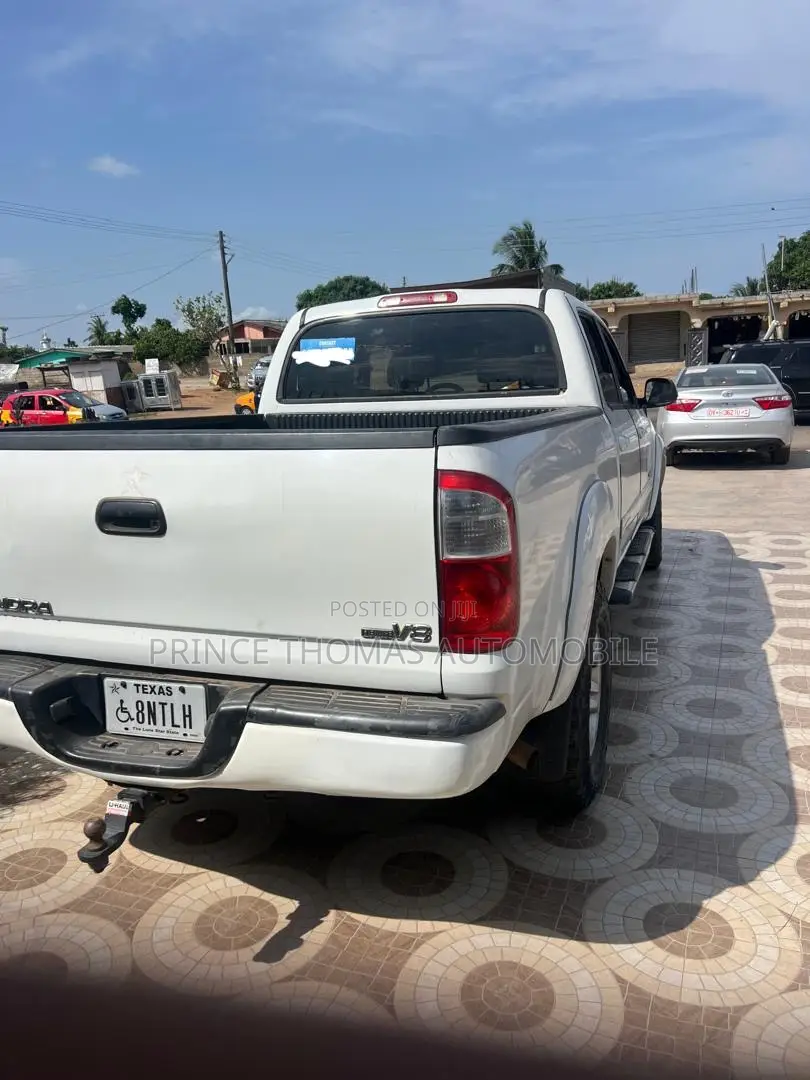Toyota Tundra 2019 White