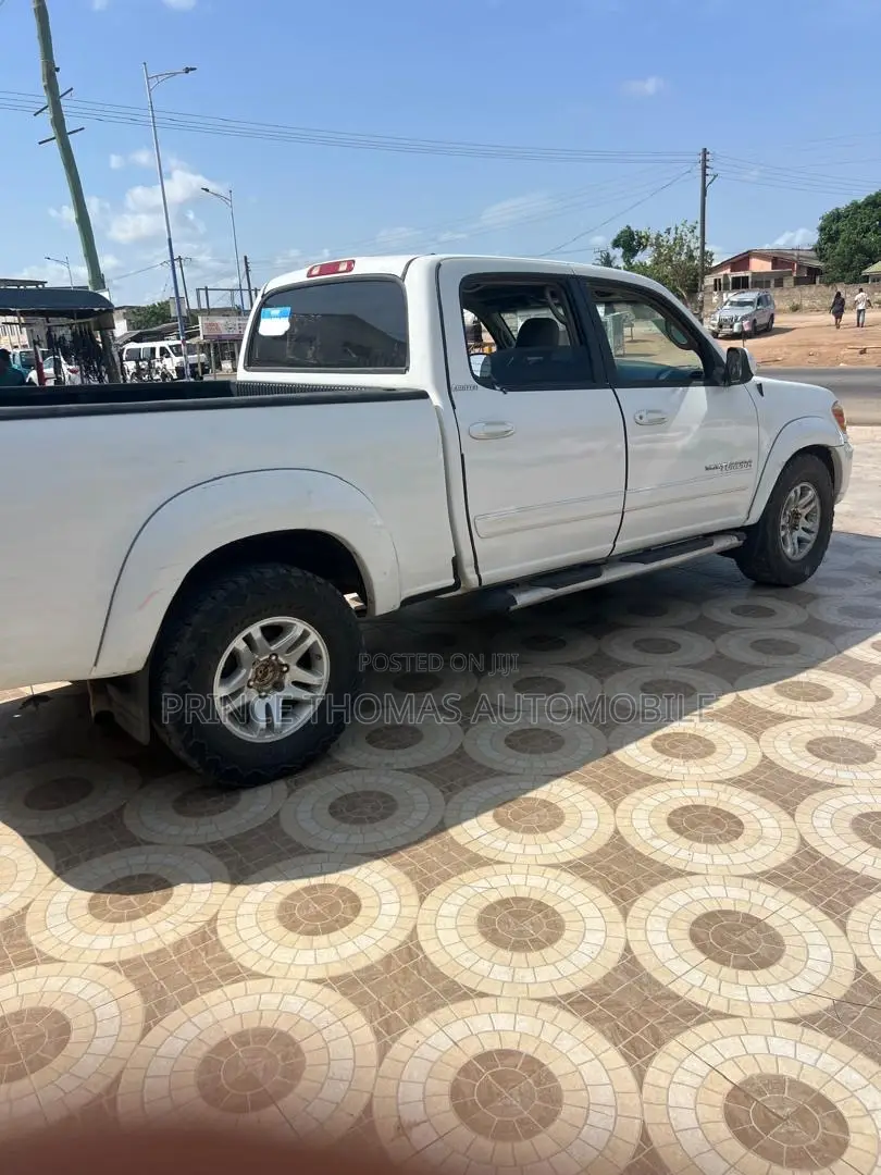 Toyota Tundra 2019 White
