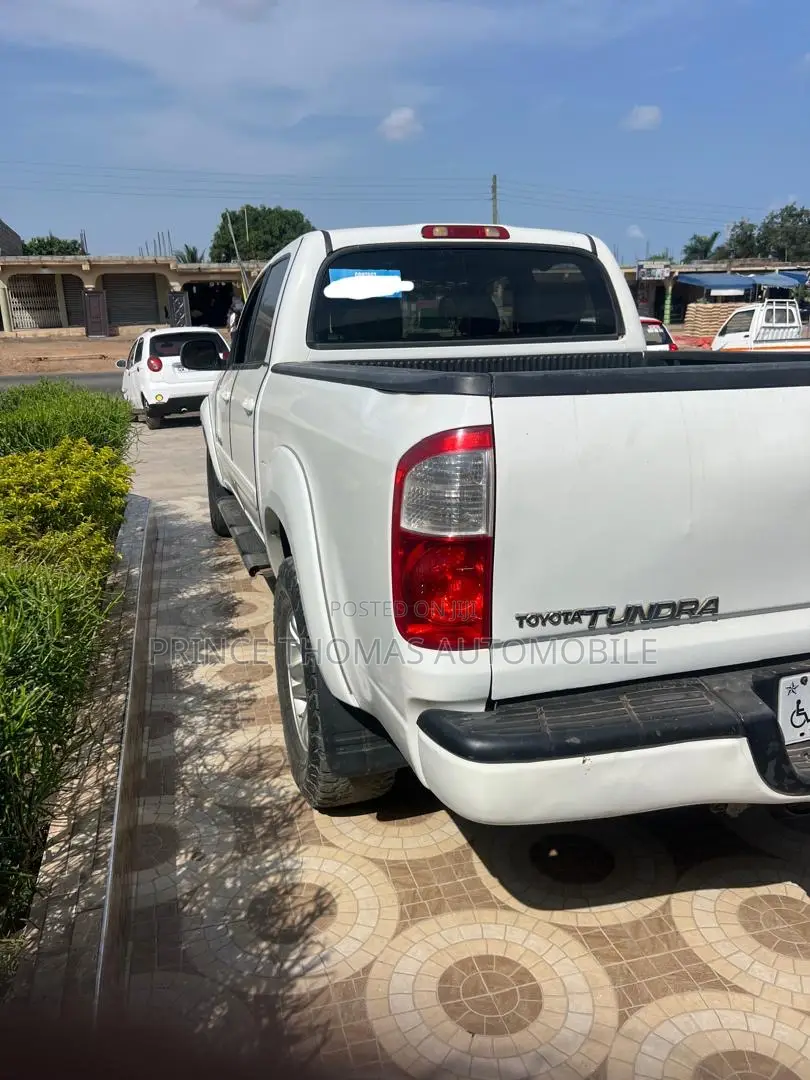 Toyota Tundra 2019 White