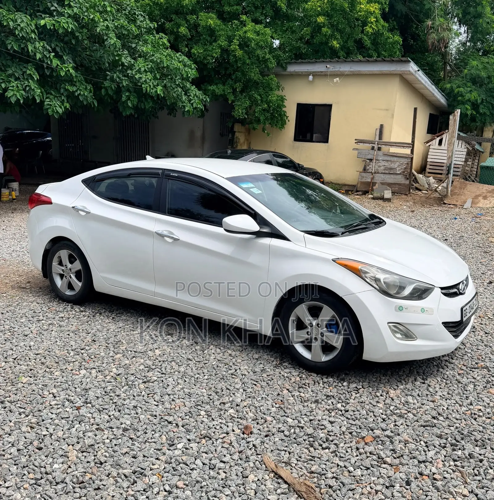 Hyundai Elantra Limited Sedan FWD (1.8L 4cyl 6A) 2013 White