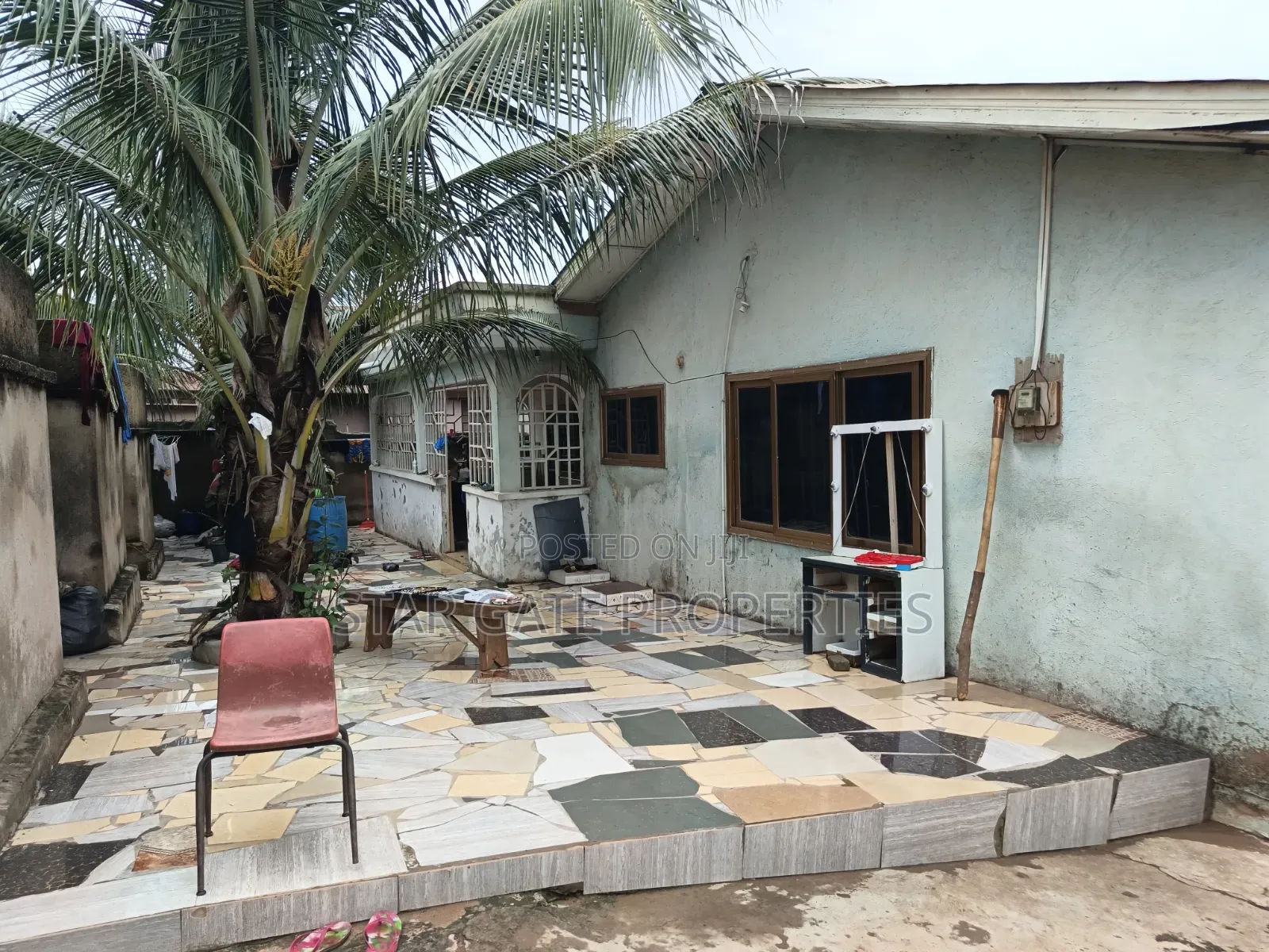 10bdrm House in Sepe Owusu Ansah, Kumasi Metropolitan for sale