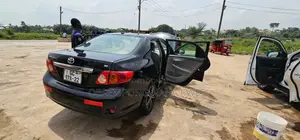 Toyota Corolla 2010 Black