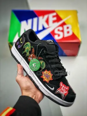 Nike Sb Dunk Low Pro Qs “ Neckface” Sneakers