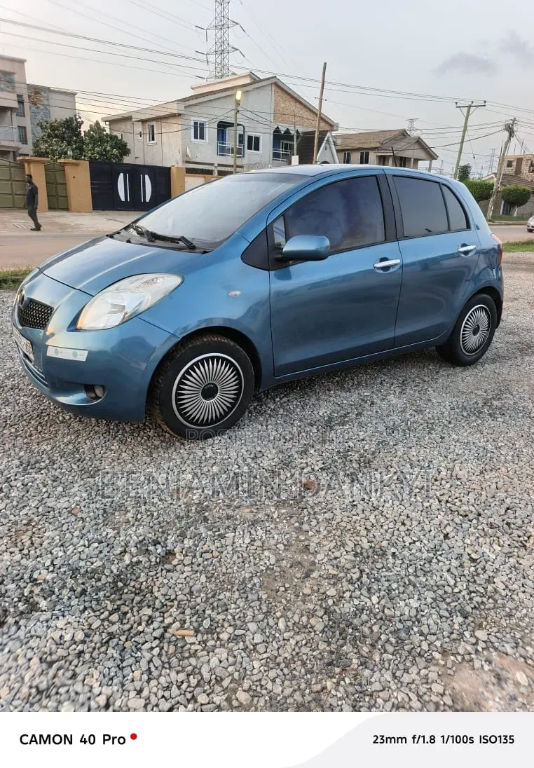Toyota Vitz 2010 Blue