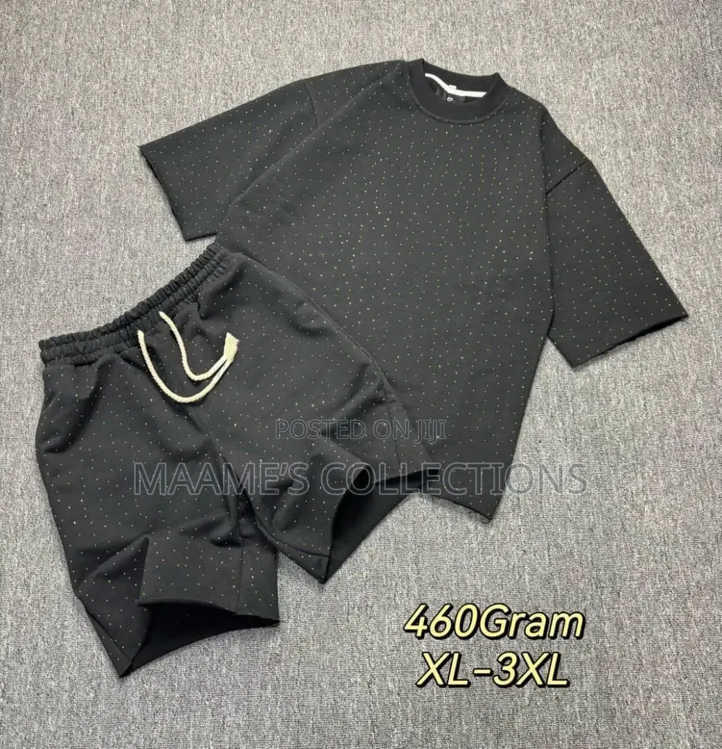 Men’S Casual Short Sleeved T - Shirt Shorts Set.