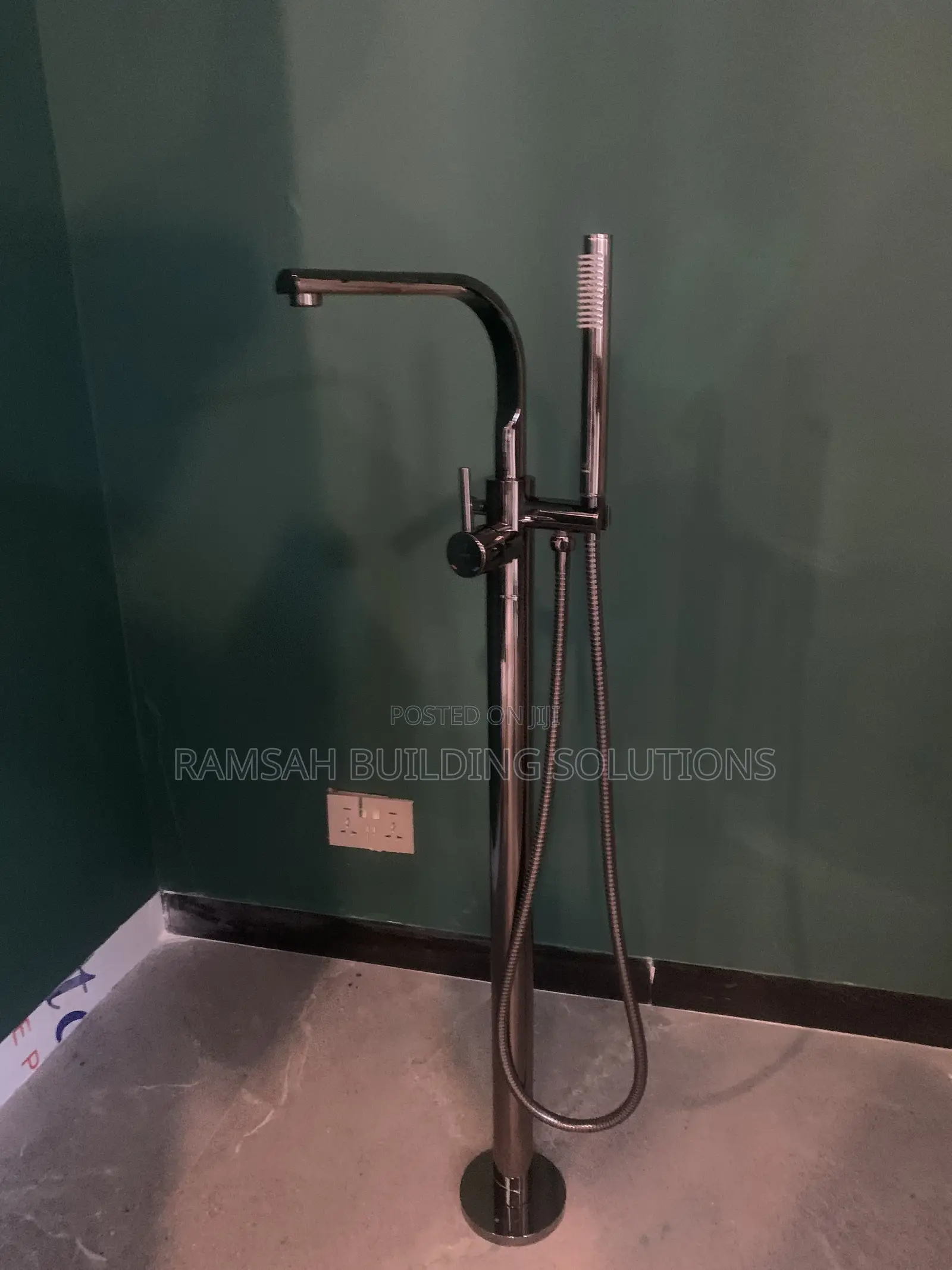 Luxury Floor Mounted Bath Filler – Elegant Freestanding Bathtub Tap