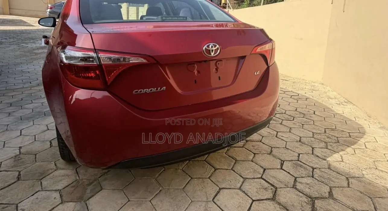 Toyota Corolla LE Eco (1.8L 4cyl 2A) 2018 Red