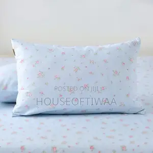 12 Pieces Mixed Colors Pillowcases