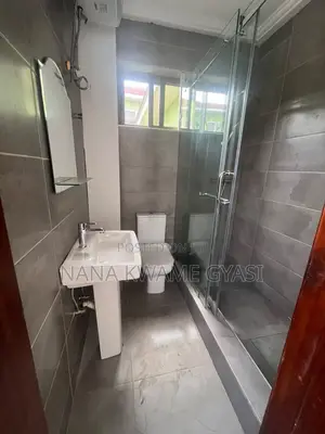 5bdrm Mansion in Willman Real Estate, Burma Camp for rent