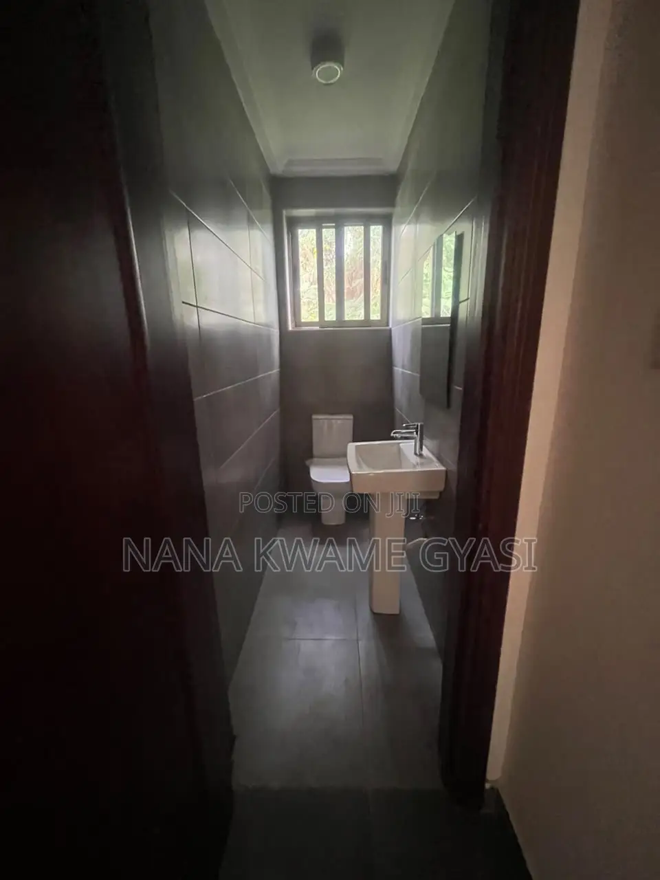 5bdrm Mansion in Willman Real Estate, Burma Camp for rent