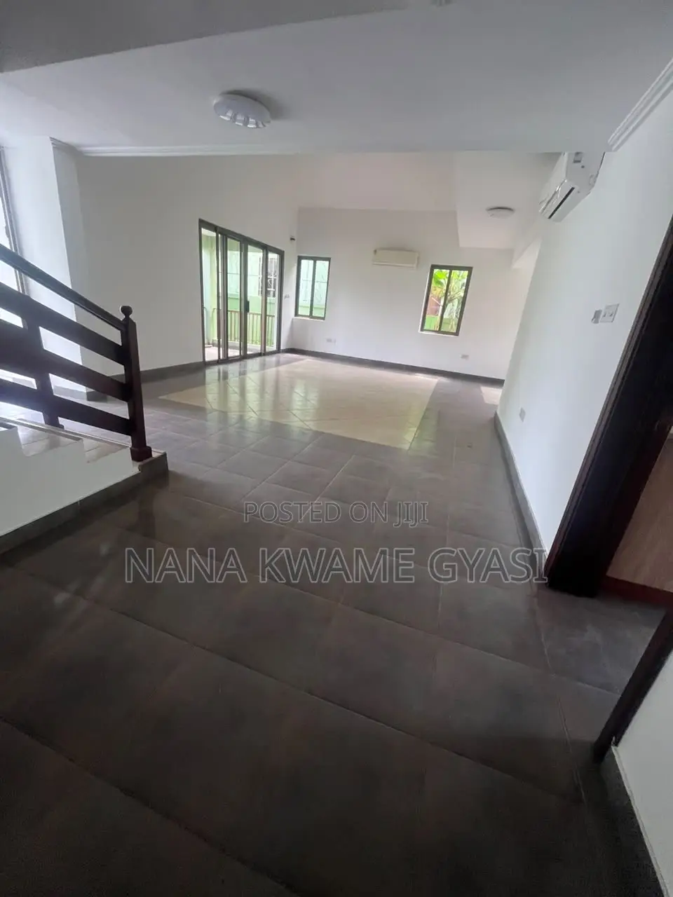 5bdrm Mansion in Willman Real Estate, Burma Camp for rent