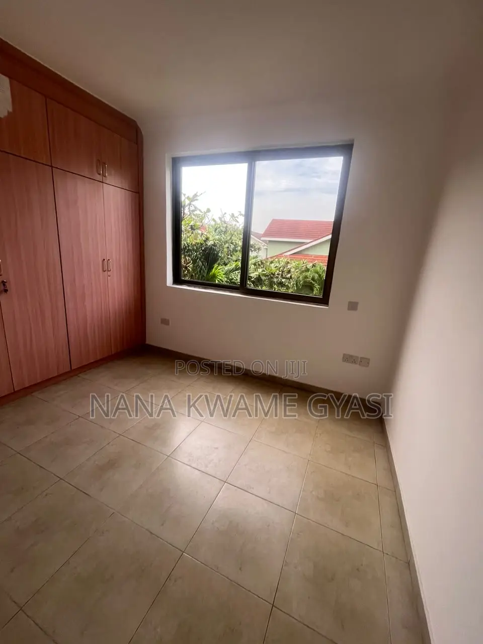 5bdrm Mansion in Willman Real Estate, Burma Camp for rent