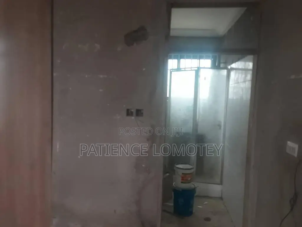 5bdrm House in Accra Metropolitan for rent
