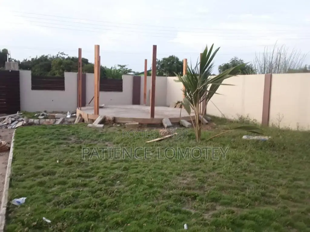 5bdrm House in Accra Metropolitan for rent