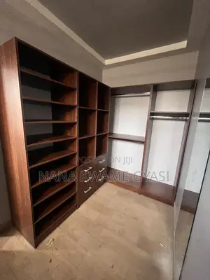 3bdrm Mansion in Willman Real Estate, Tseaddo for rent