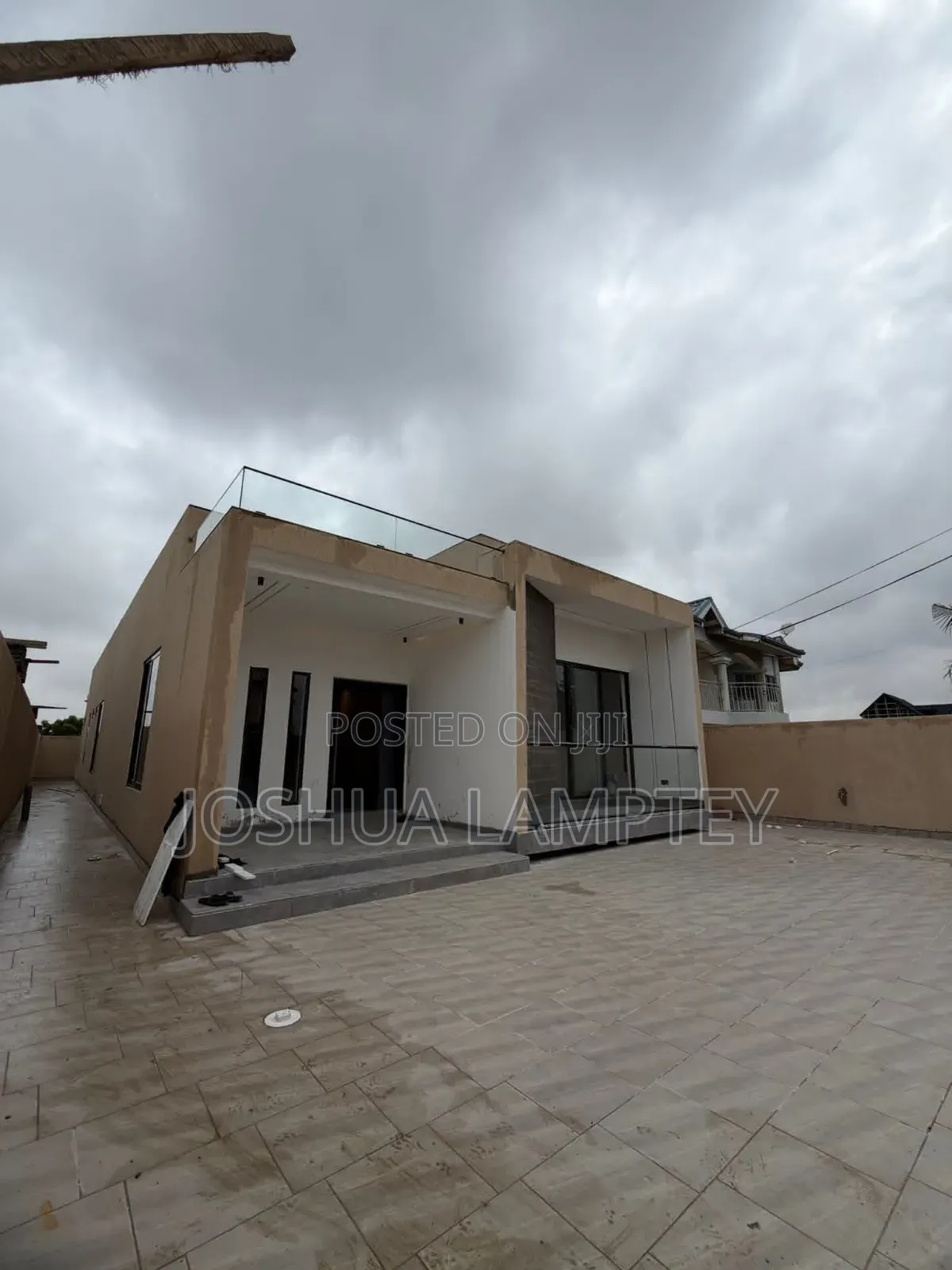 3bdrm House in Lake Side Estate for sale
