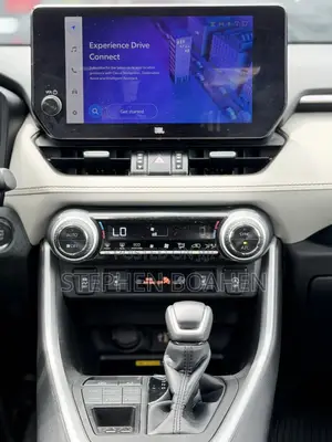 Toyota RAV4 XLE AWD 2024