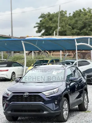Toyota RAV4 XLE AWD 2024