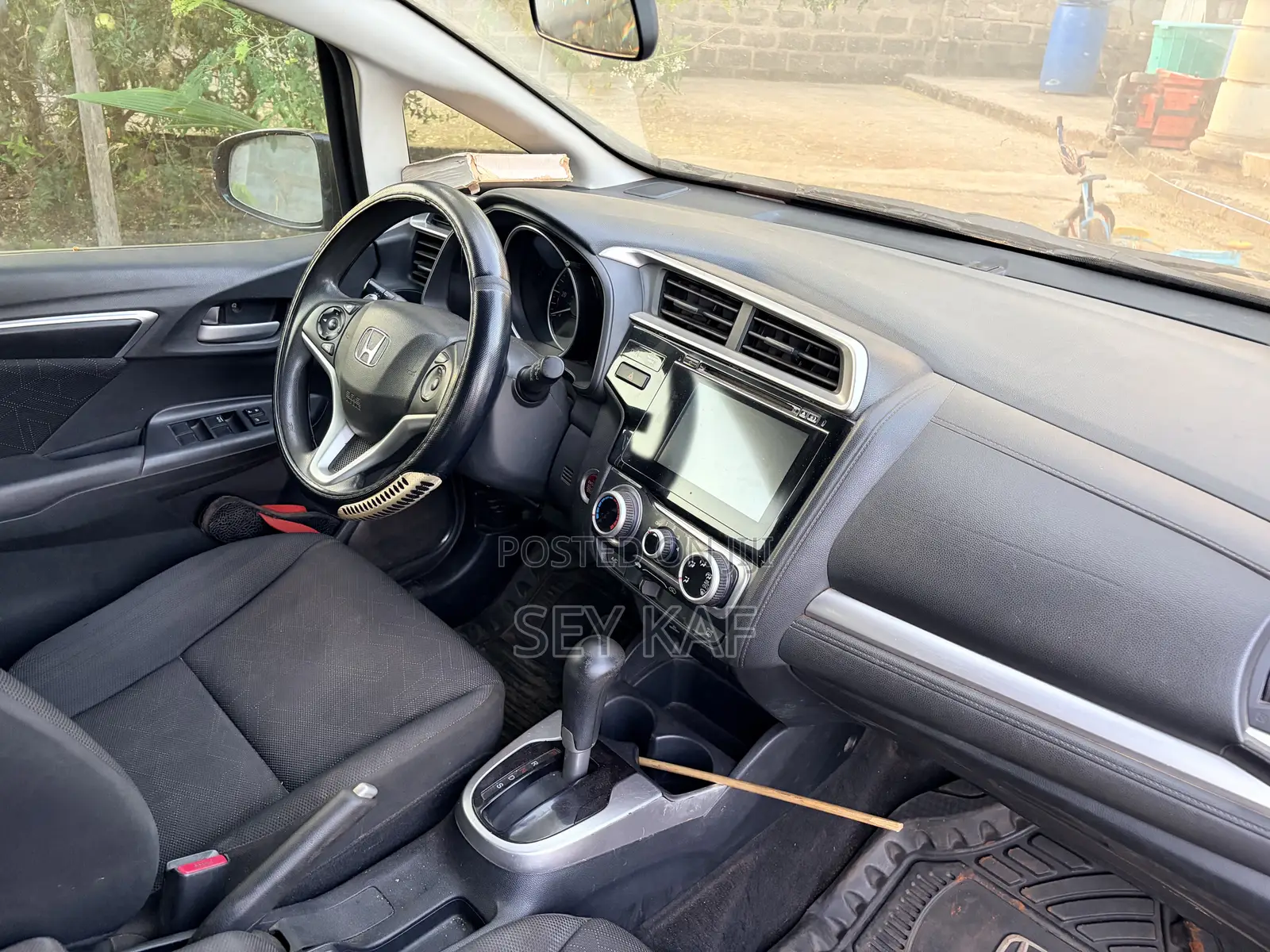Honda Fit EX-L 4dr Hatchback (1.5L 4cyl CVT) 2015 Red