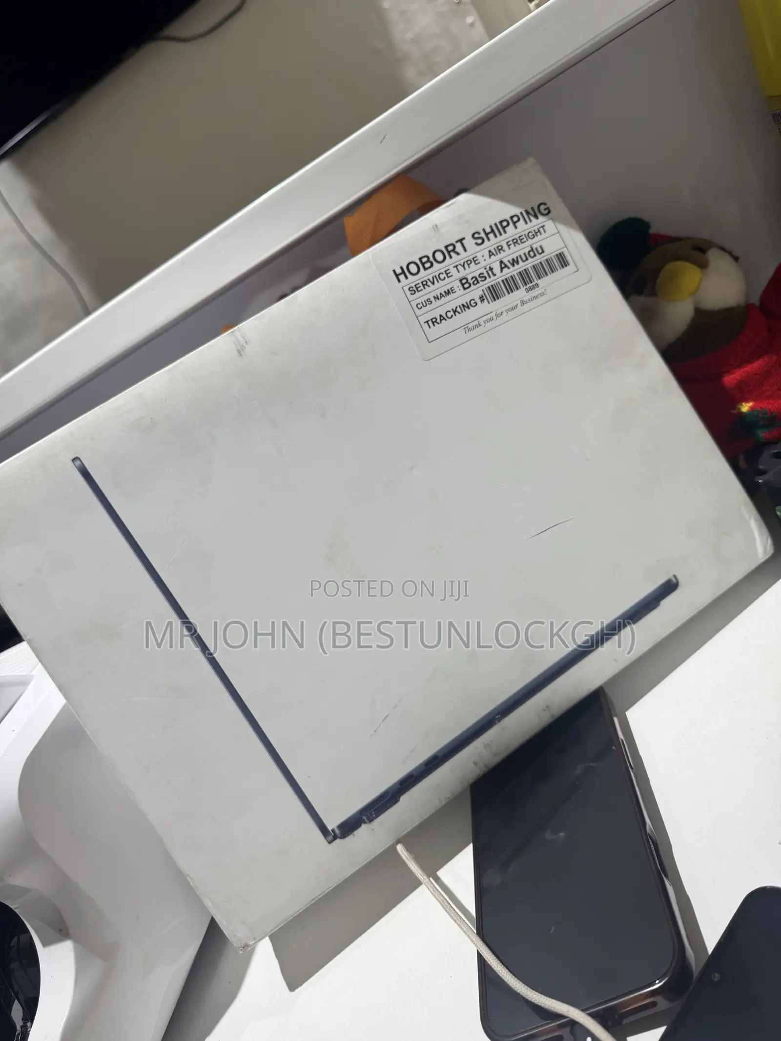 New Laptop Apple MacBook Air 2024 M3 16GB Apple M3 SSD 256GB