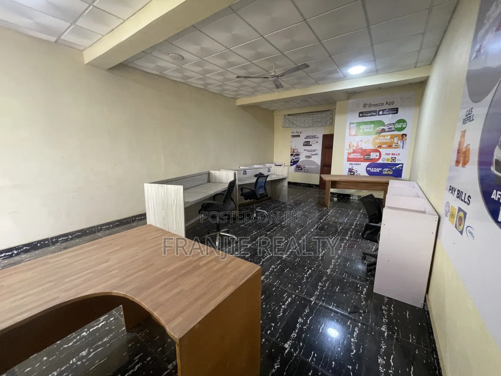 Spacious Shop/Office Space for Rent at Darkuman.