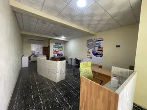 Spacious Shop/Office Space for Rent at Darkuman.