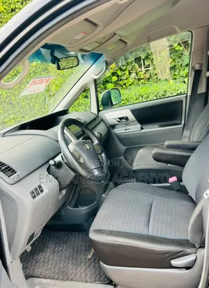 Toyota Voxy 2012 Black