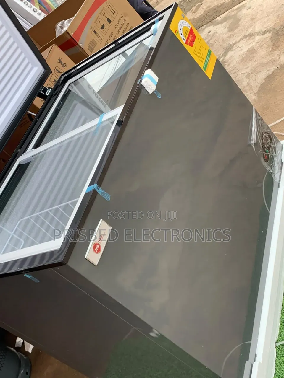 H a Durable Chest Freezer 292 Litres