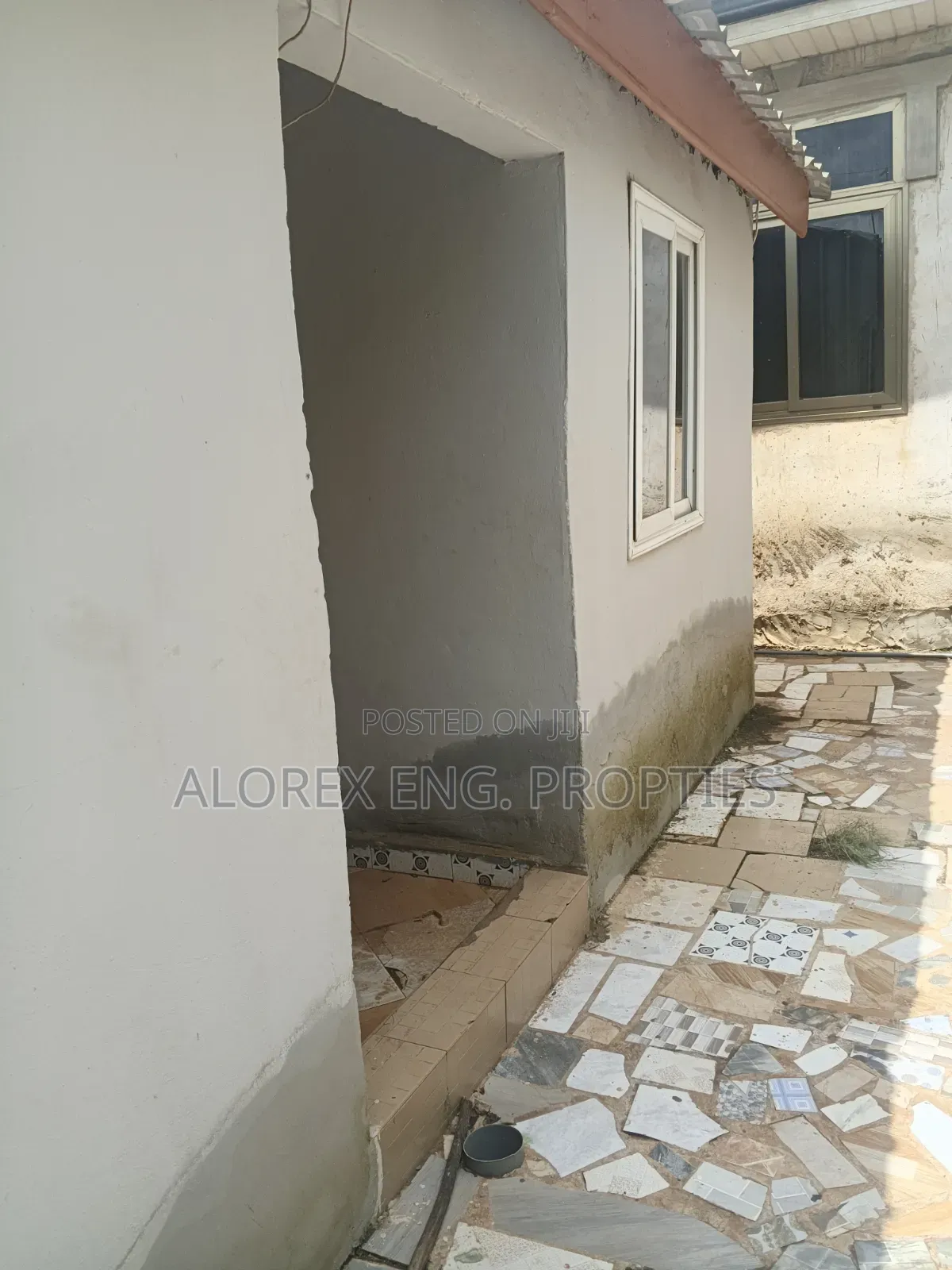 1bdrm Apartment in Adenta Amanfro, Frafraha for rent