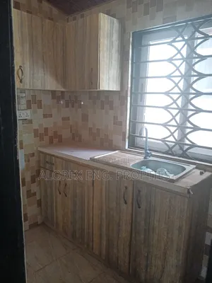 1bdrm Apartment in Adenta Amanfro, Frafraha for rent