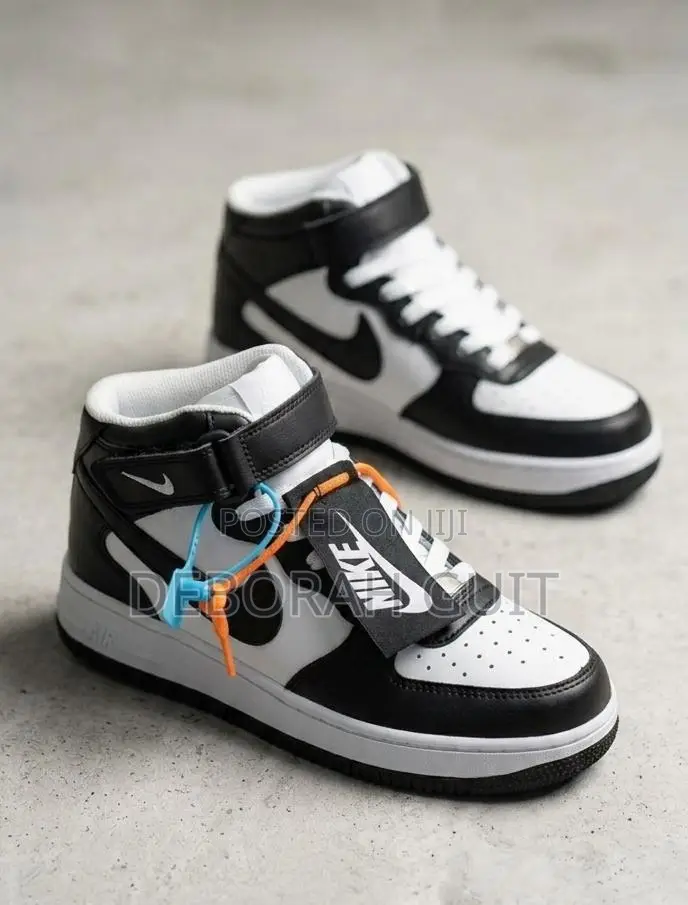 Nike Sneakers